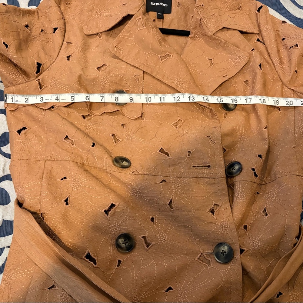 Express Camel Trench Coat With Pattern - image 3